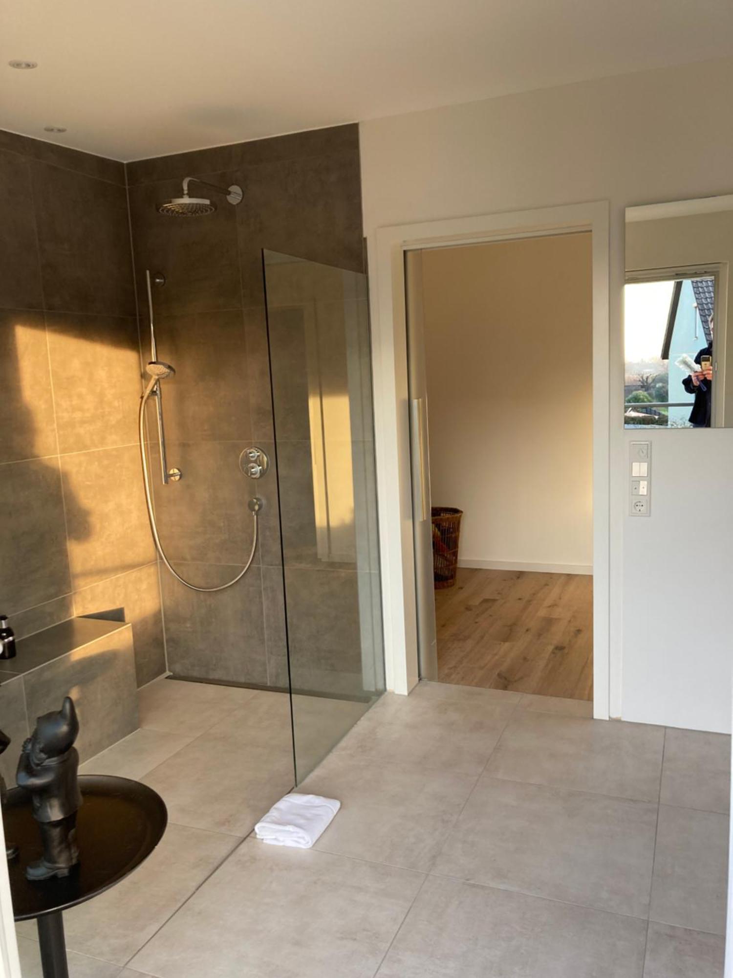 Neues Penthouse-Loft Mit Konuskarte Fuer Gratis Oepnv Ehrenkirchen Exterior foto