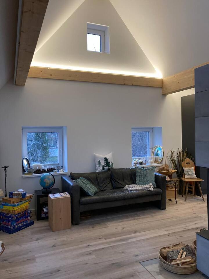 Neues Penthouse-Loft Mit Konuskarte Fuer Gratis Oepnv Ehrenkirchen Exterior foto