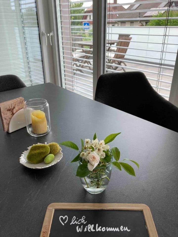 Neues Penthouse-Loft Mit Konuskarte Fuer Gratis Oepnv Ehrenkirchen Exterior foto