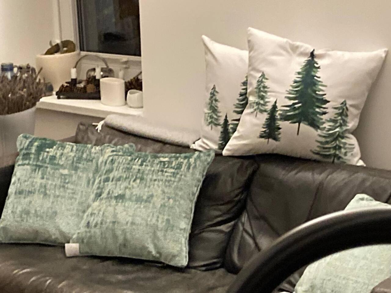 Neues Penthouse-Loft Mit Konuskarte Fuer Gratis Oepnv Ehrenkirchen Exterior foto