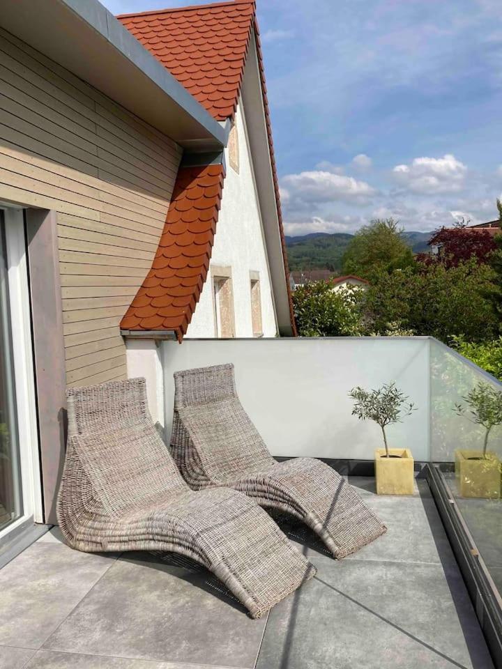 Neues Penthouse-Loft Mit Konuskarte Fuer Gratis Oepnv Ehrenkirchen Exterior foto